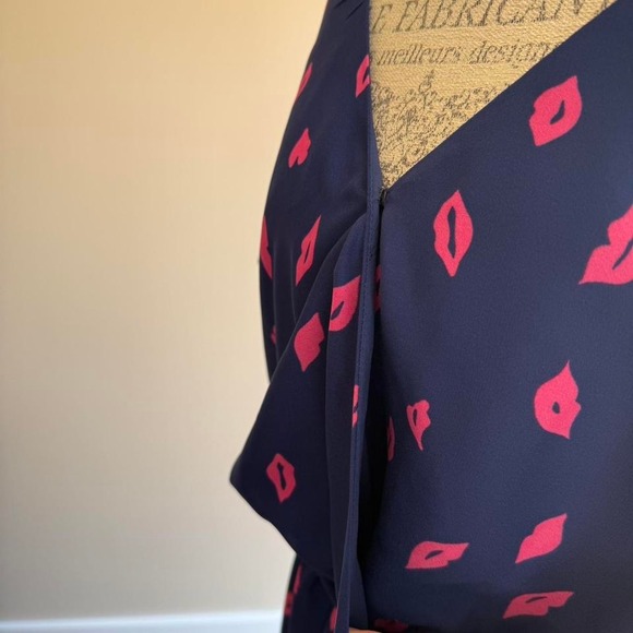 Mod Cloth Blue Dress with pink lip print Size 3x - Picture 2 of 5